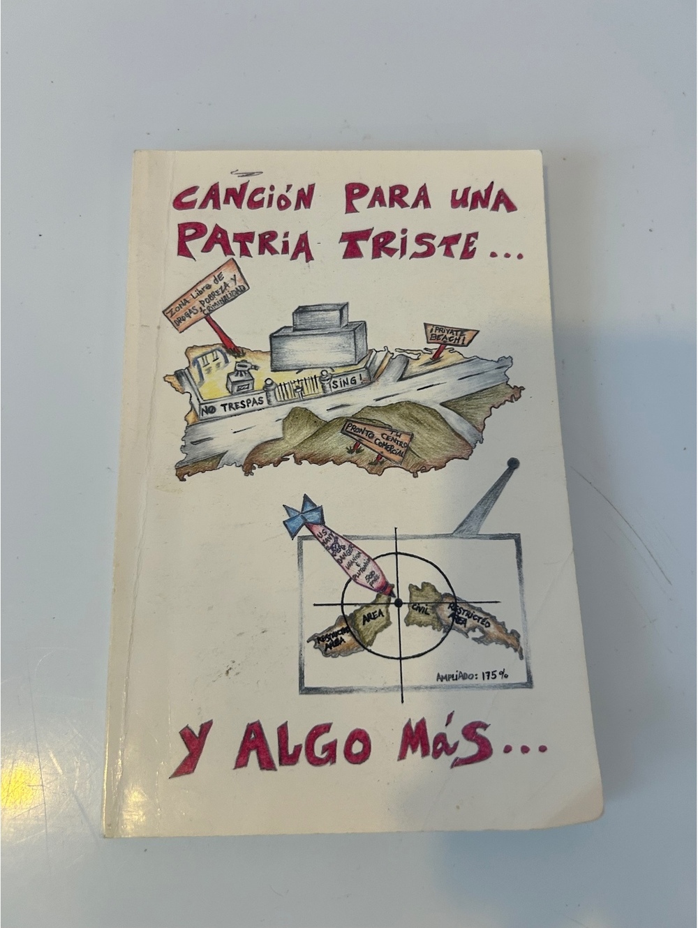 Canción para una patria triste y algo más booklet